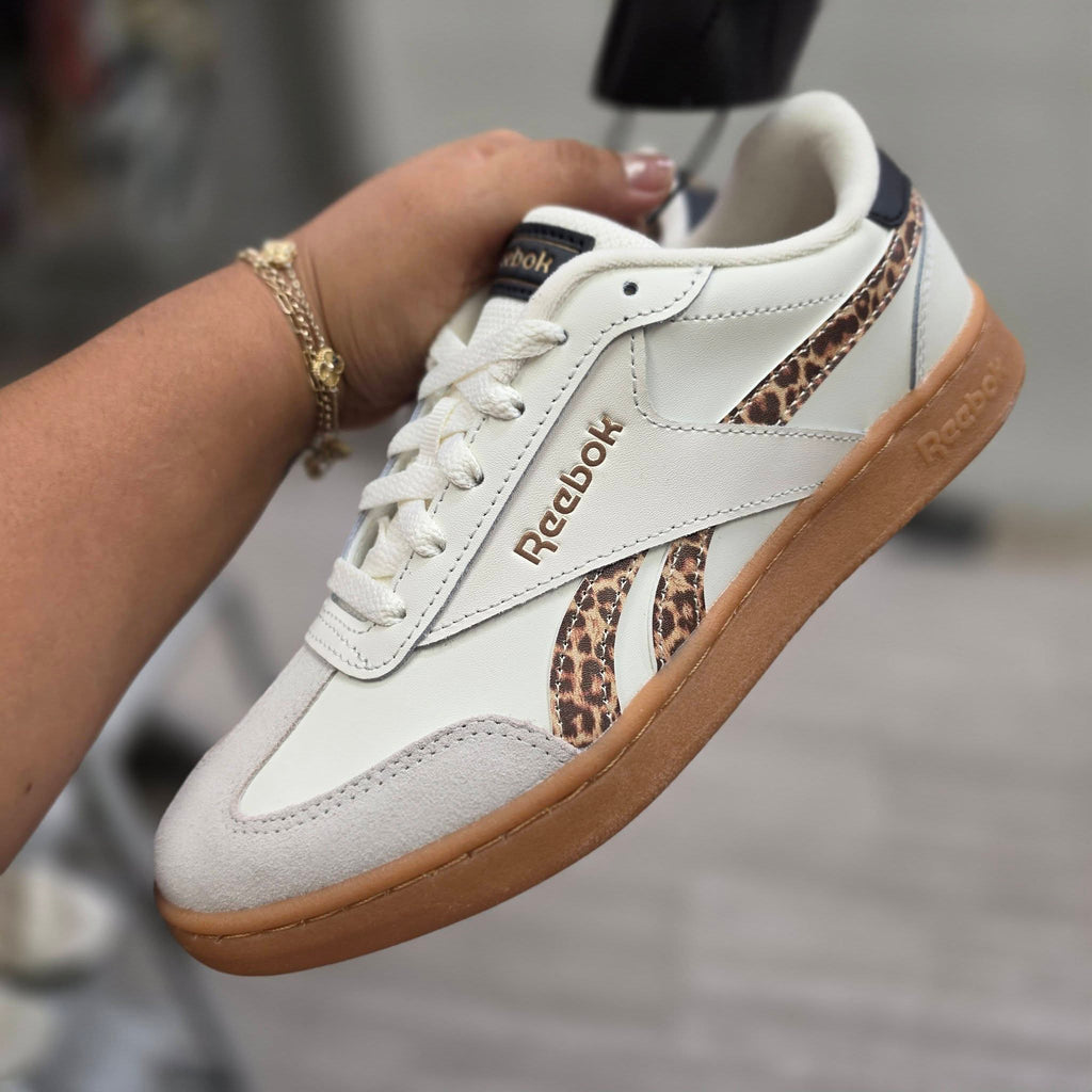 Tenis Rebook con detalle animal print Talla 10 US