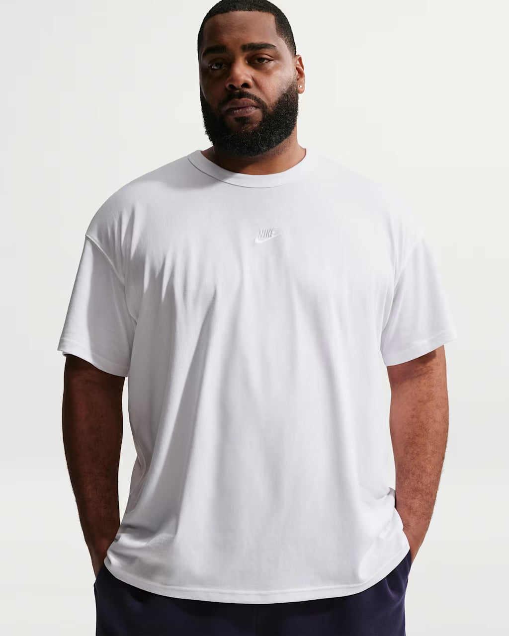 Nike Sportswear Premium Essentials