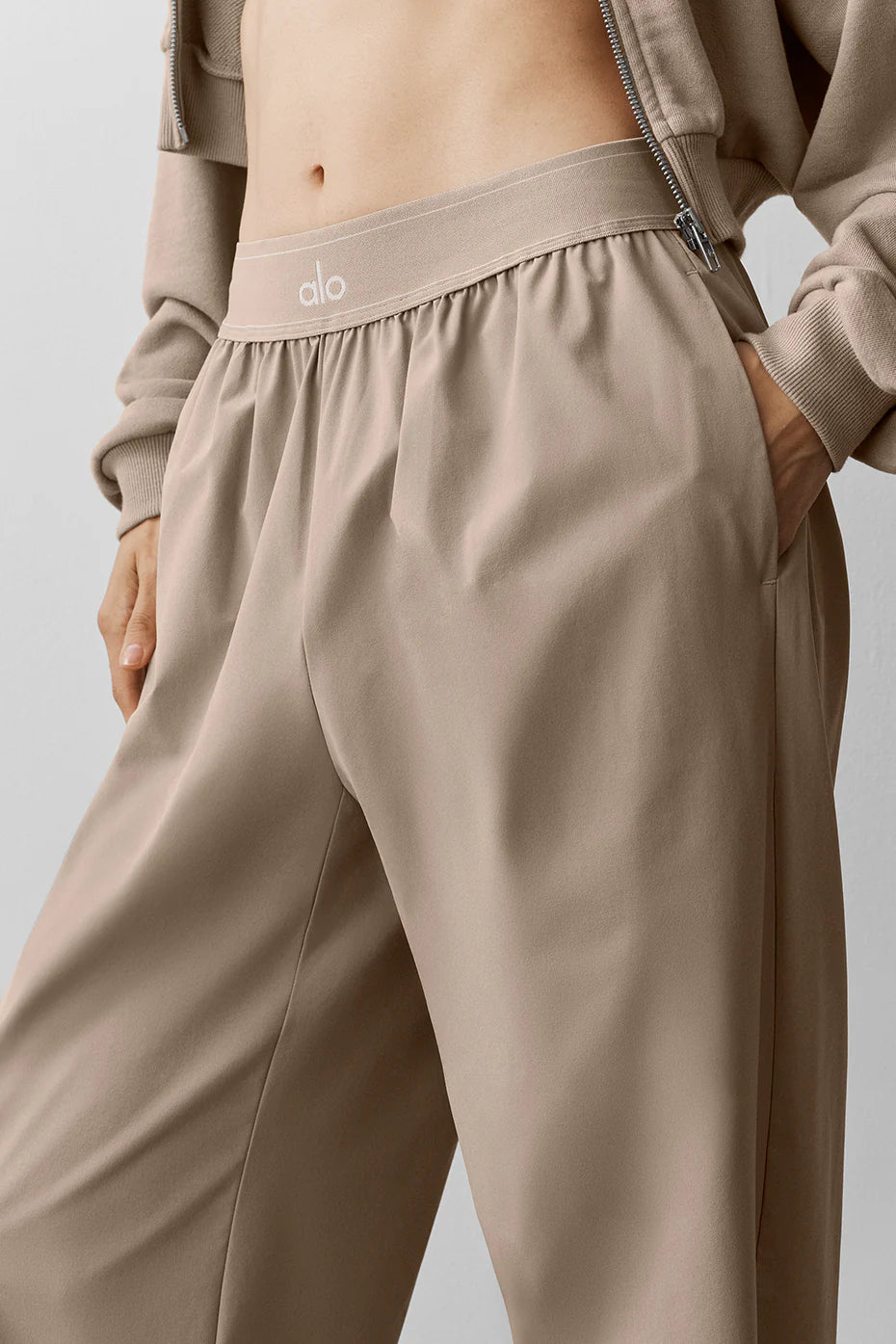 Alo Yoga Suit Up Trouser (Regular)