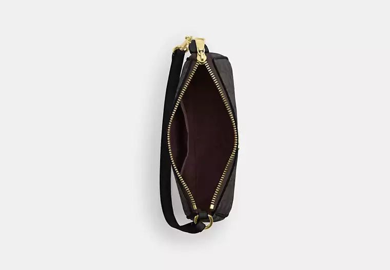 Coach Nolita 19 en lona de firma