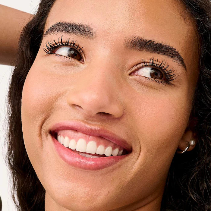 Benefit Cosmetics  Máscara de pestañas voluminizadora resistente al agua BADgal BANG!